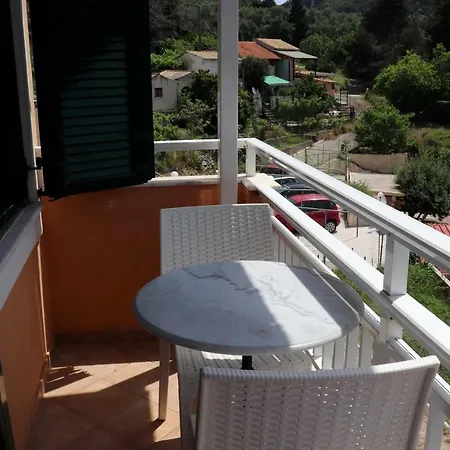 Holiday Dina Apartamento *
